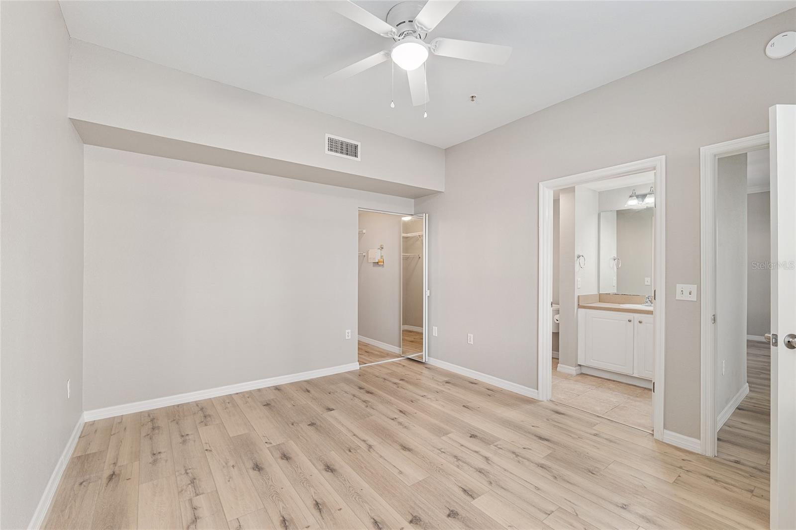 9177 SW 52ND RD #102, GAINESVILLE, FL, 32608