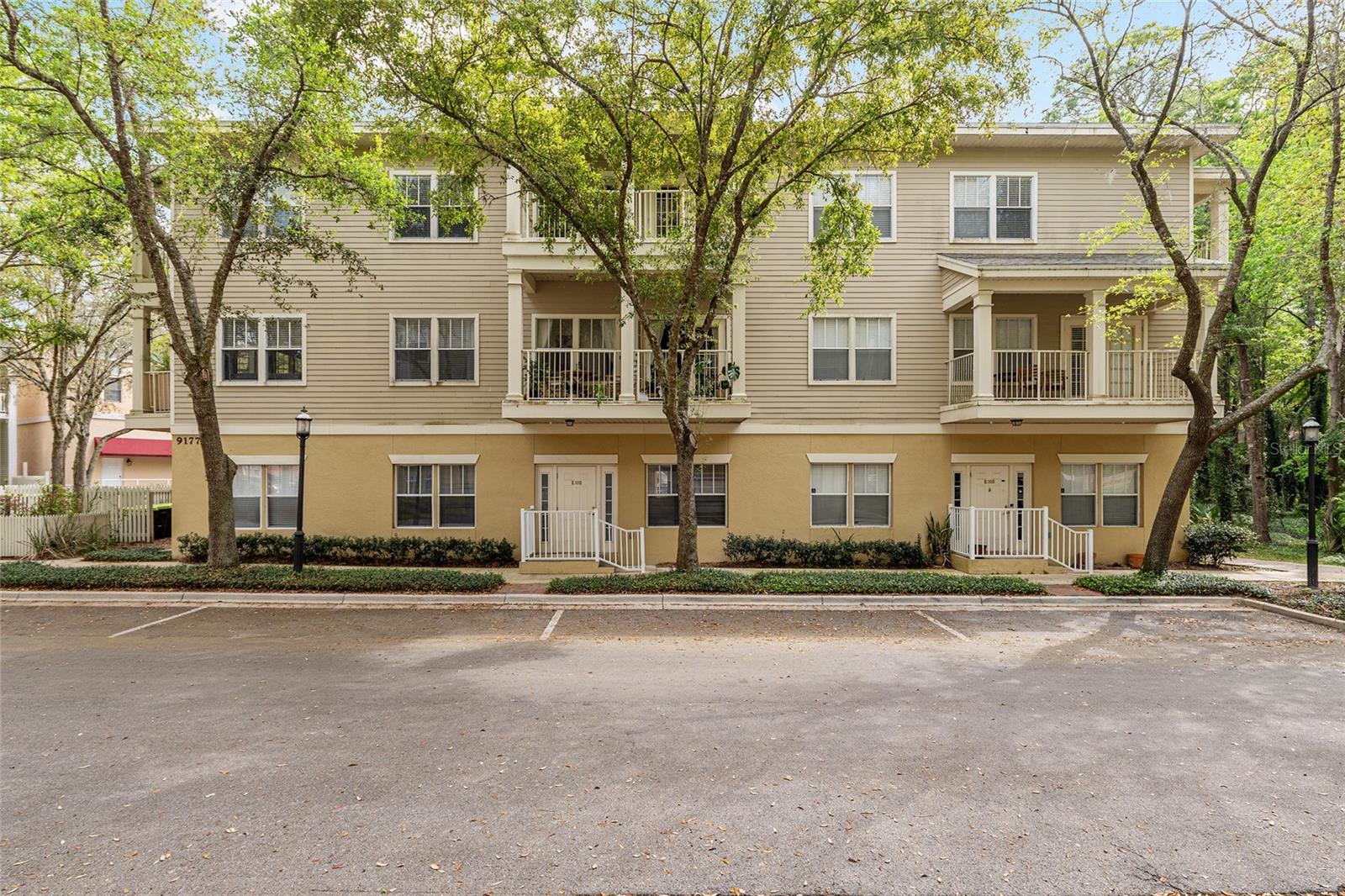 9177 SW 52ND RD #102, GAINESVILLE, FL, 32608