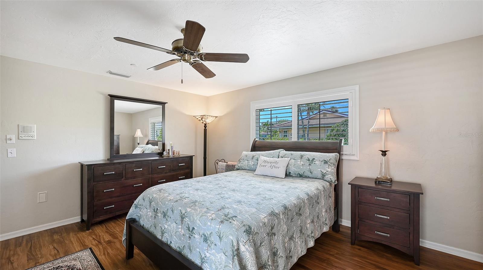 531 WEDGE LN, LONGBOAT KEY, FL, 34228