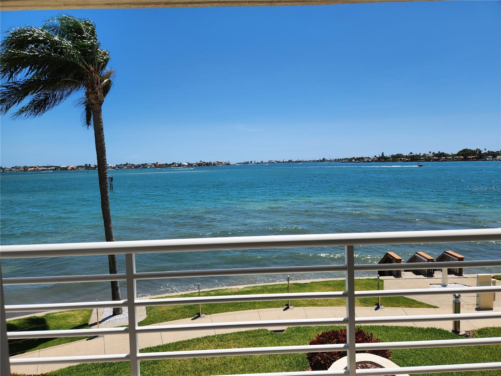 6105 BAHIA DEL MAR CIR #283, ST PETERSBURG, FL, 33715