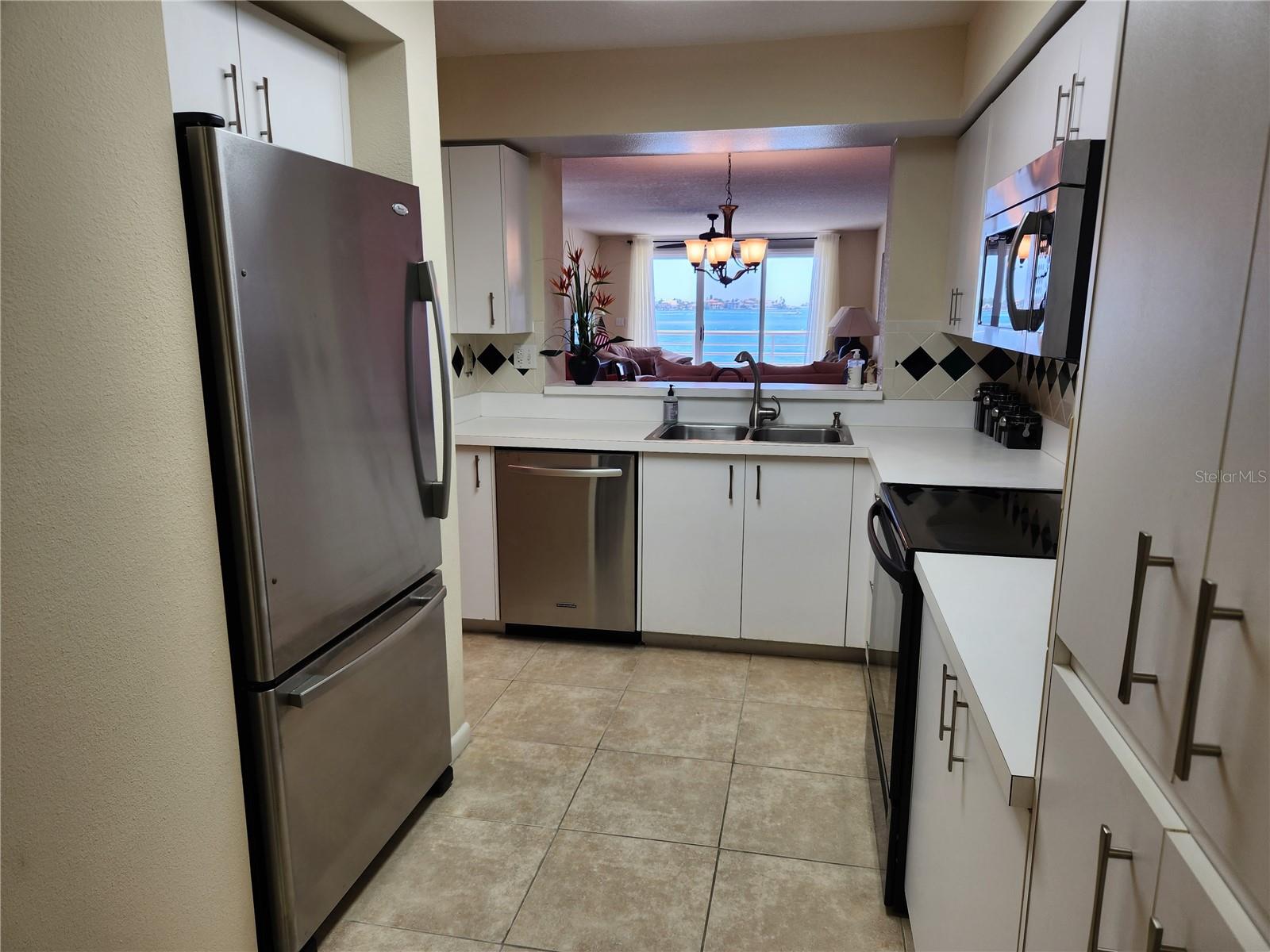 6105 BAHIA DEL MAR CIR #283, ST PETERSBURG, FL, 33715