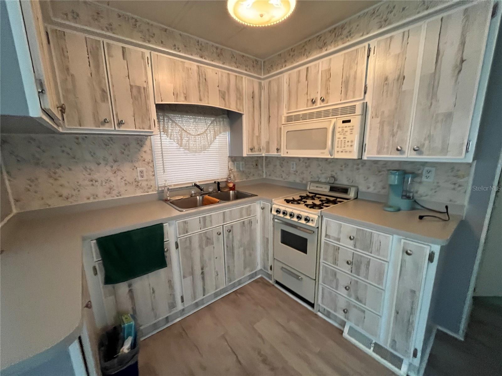 7392 INTERNATIONAL CIR, LAKE WALES, FL, 33898