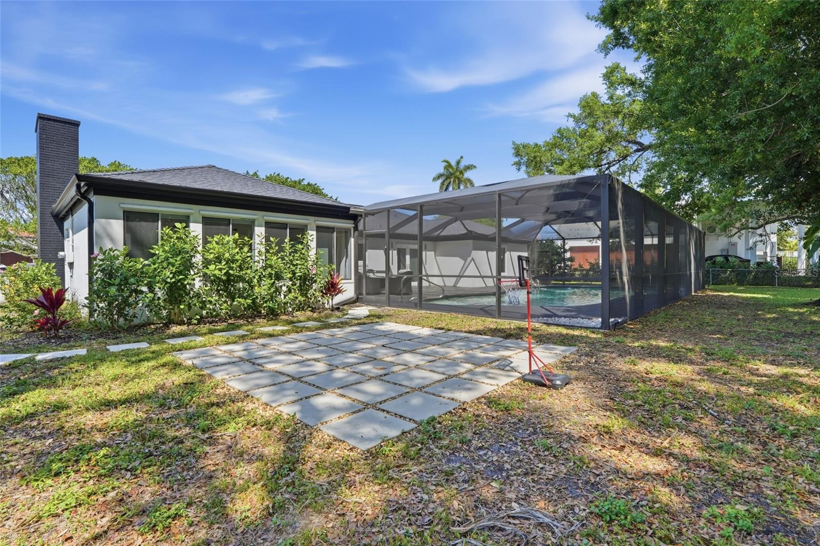 3931 W RIVERSIDE DR, FORT MYERS, FL, 33901