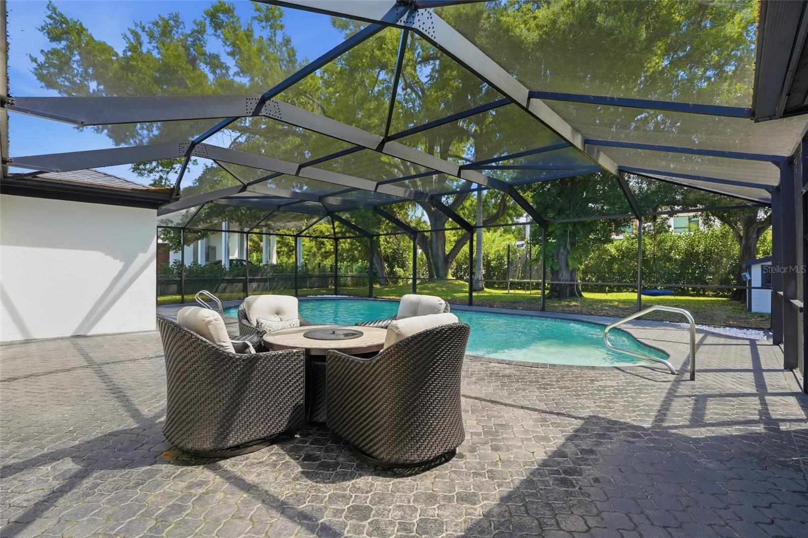 3931 W RIVERSIDE DR, FORT MYERS, FL, 33901