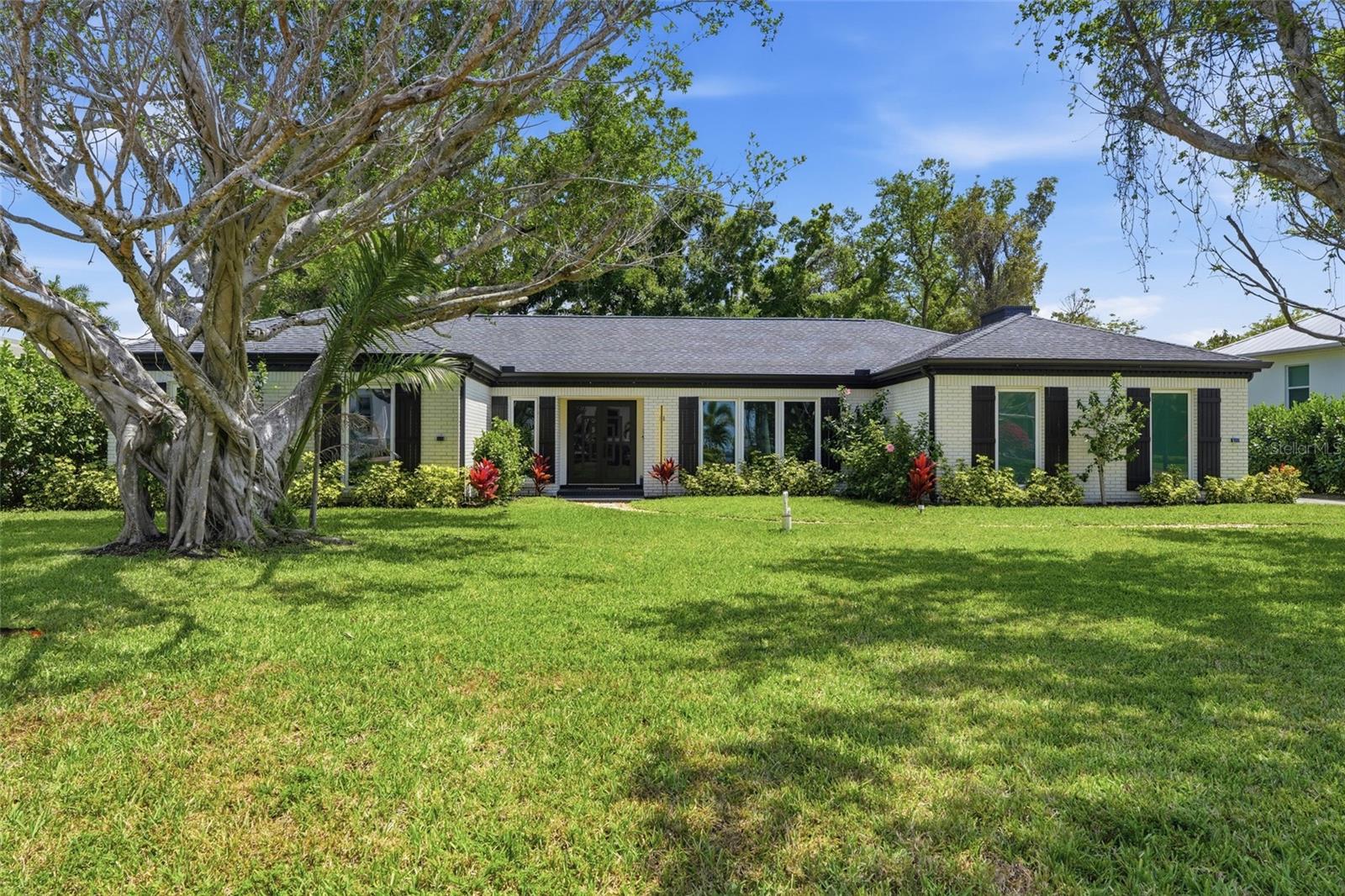 3931 W RIVERSIDE DR, FORT MYERS, FL, 33901