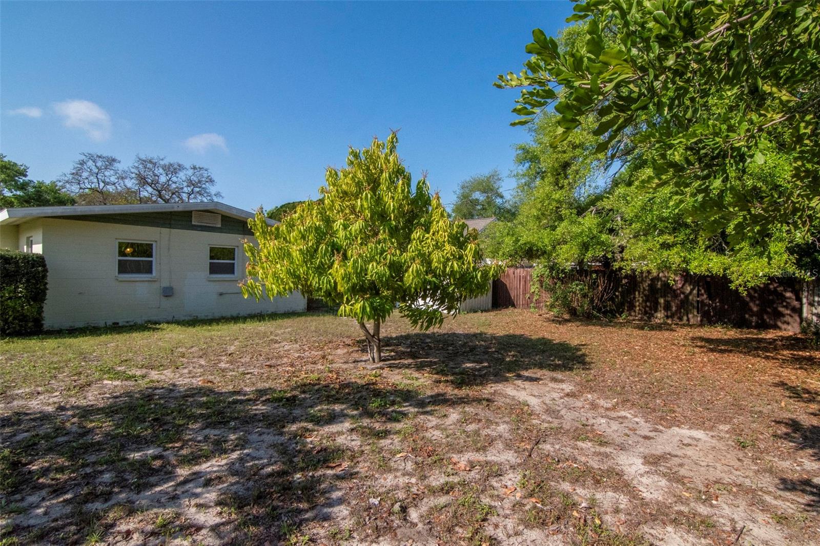 230 MILWAUKEE AVE, DUNEDIN, FL, 34698