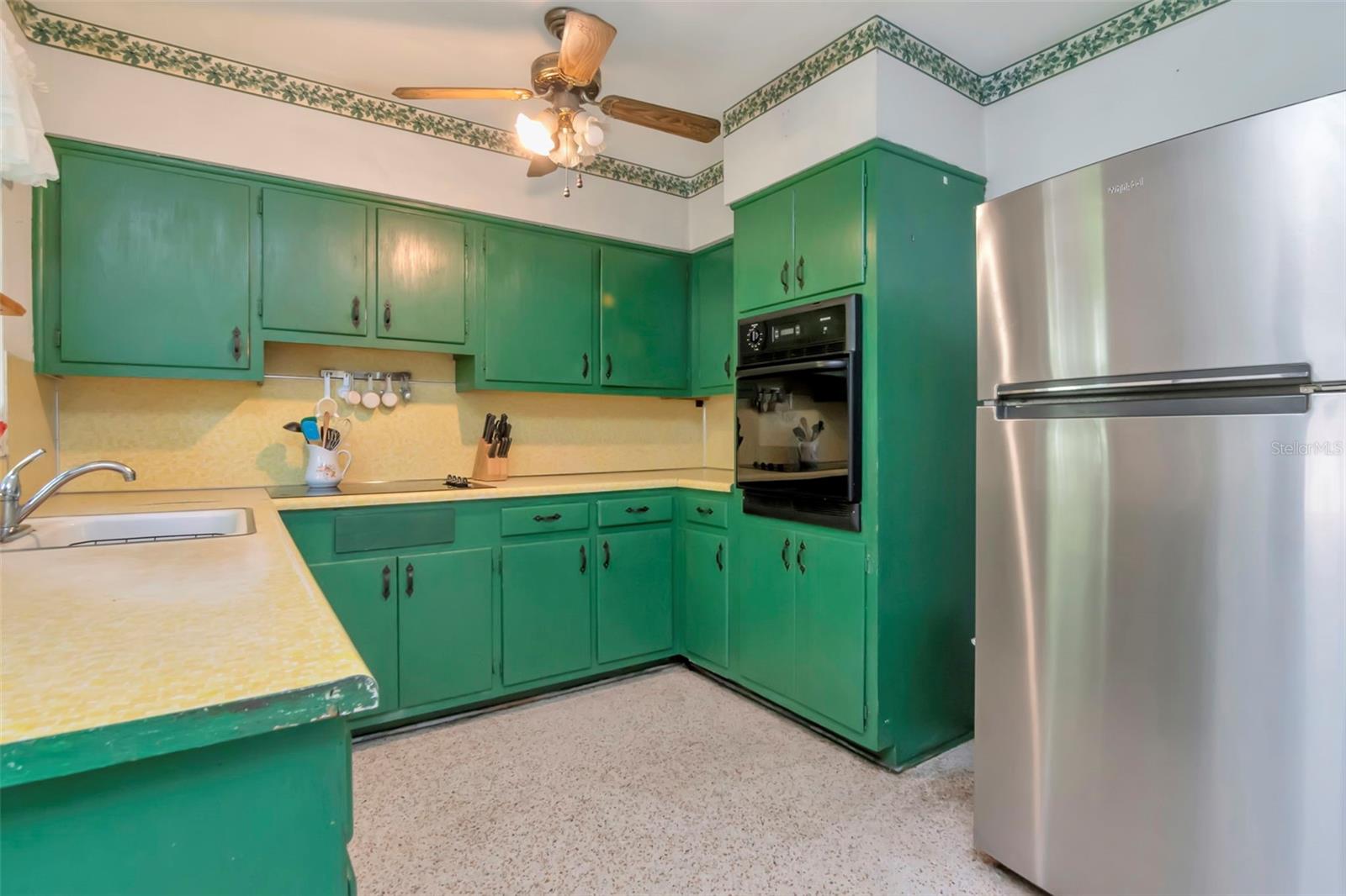 230 MILWAUKEE AVE, DUNEDIN, FL, 34698