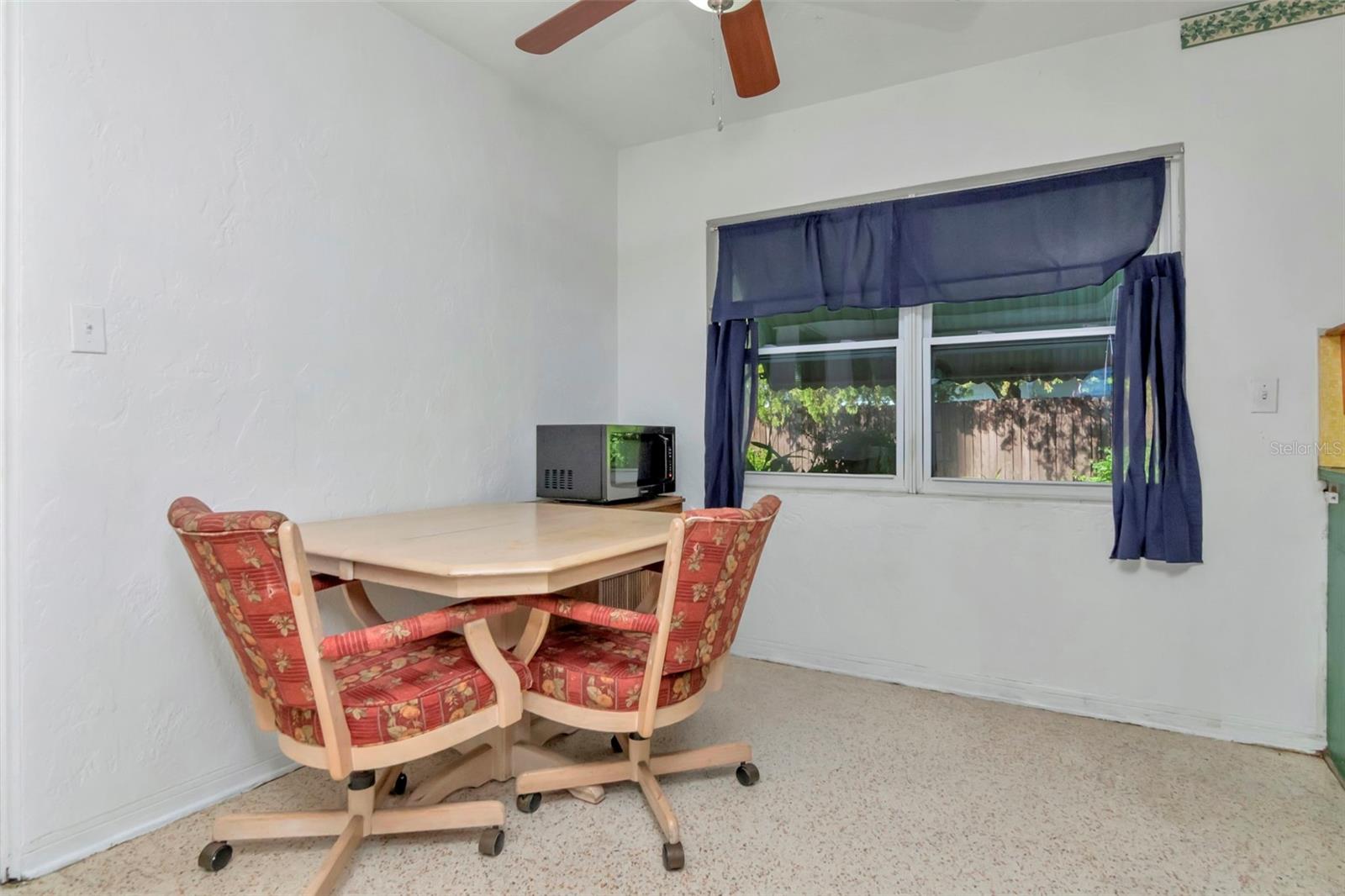 230 MILWAUKEE AVE, DUNEDIN, FL, 34698