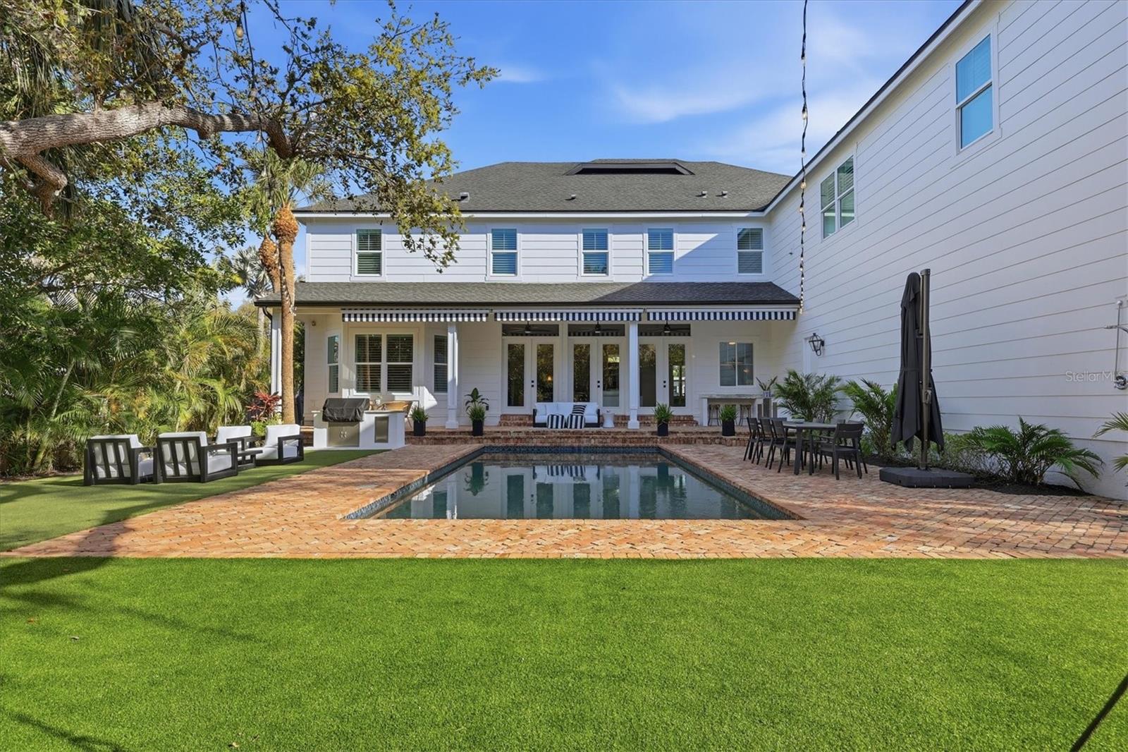 1686 NORTH DR, SARASOTA, FL, 34239