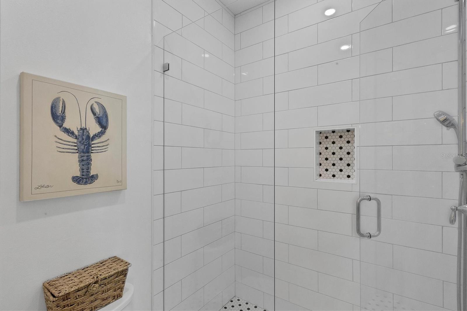 1686 NORTH DR, SARASOTA, FL, 34239