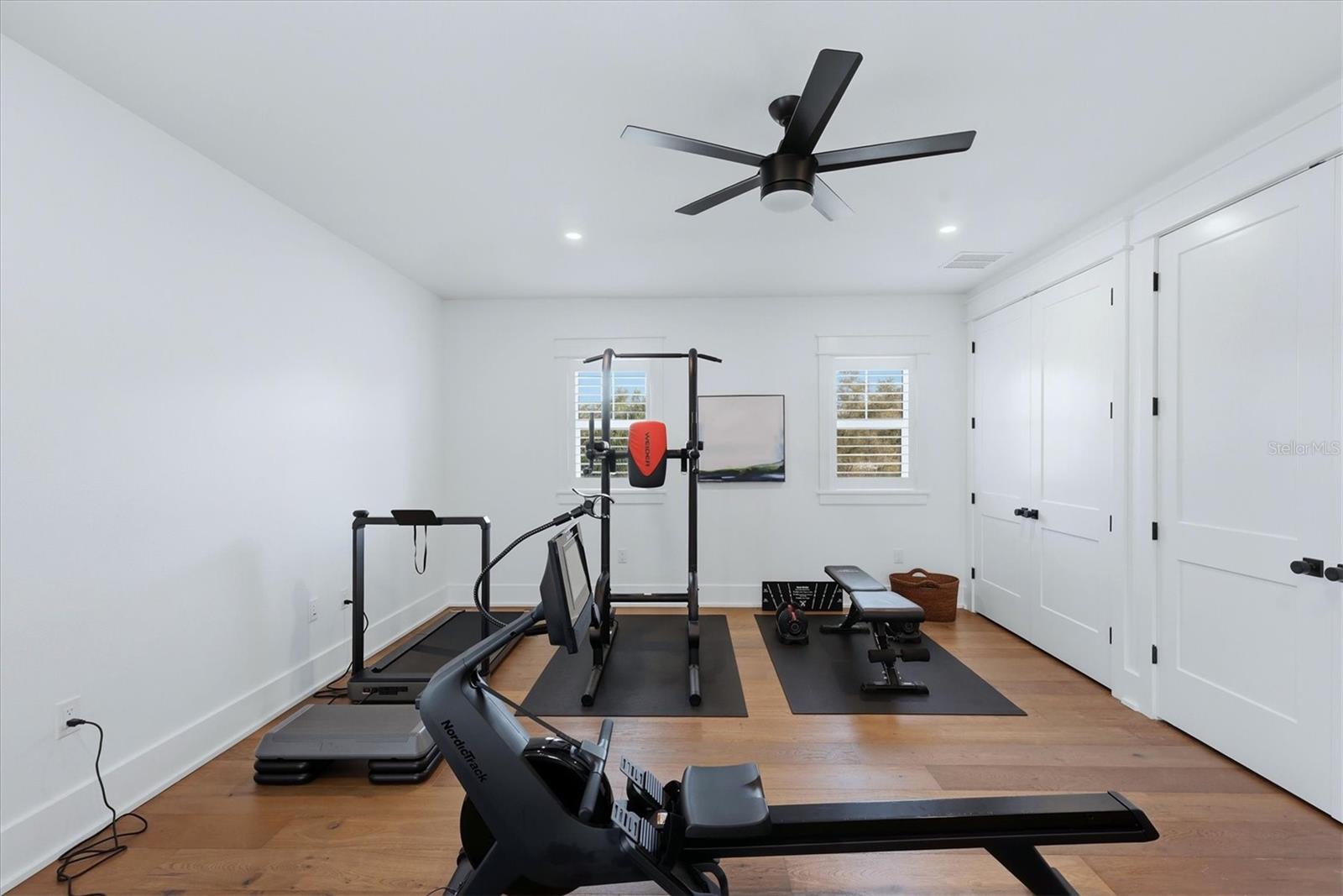 1686 NORTH DR, SARASOTA, FL, 34239