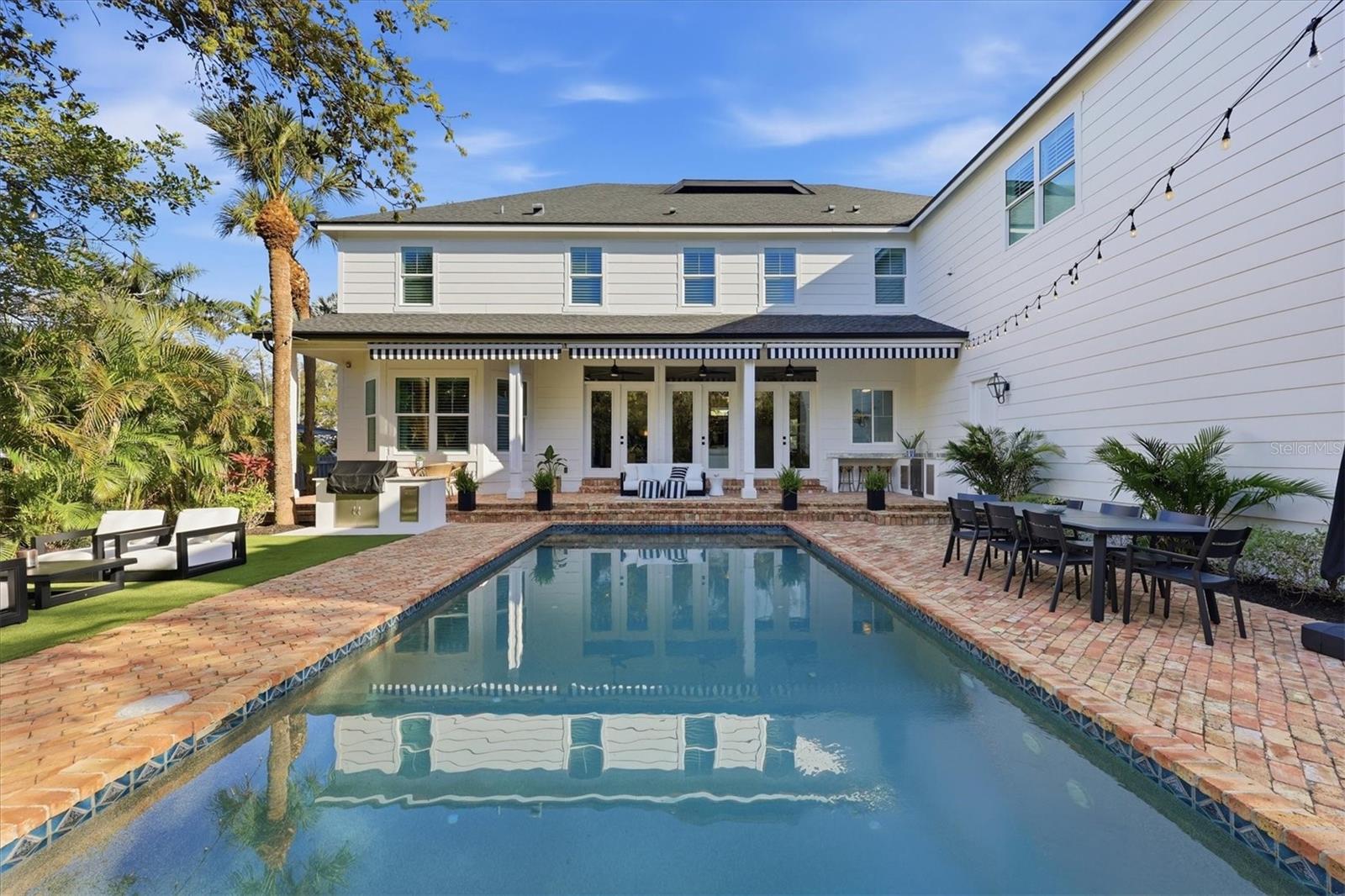 1686 NORTH DR, SARASOTA, FL, 34239