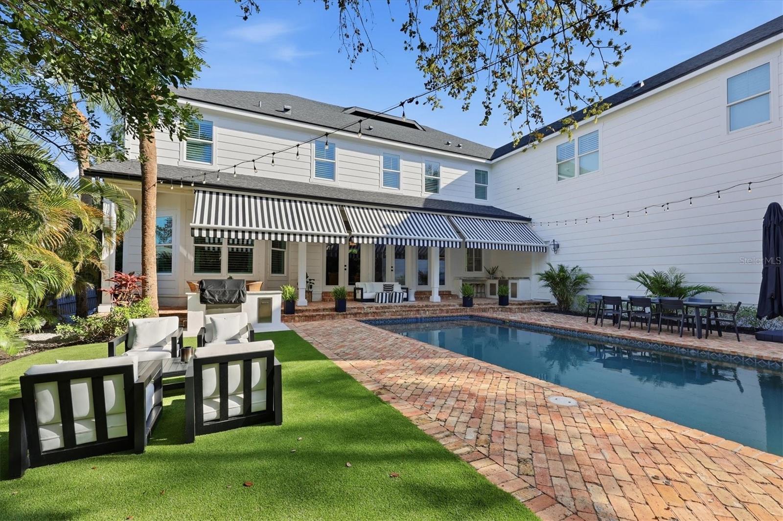 1686 NORTH DR, SARASOTA, FL, 34239