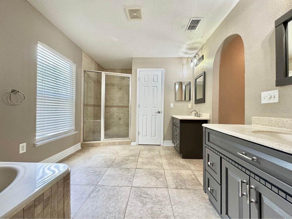 800 CLEAR BROOK CT, FRUITLAND PARK, FL, 34731