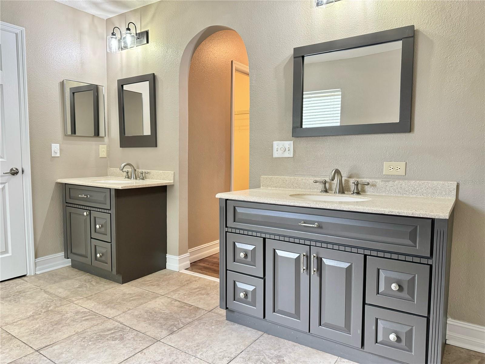 800 CLEAR BROOK CT, FRUITLAND PARK, FL, 34731