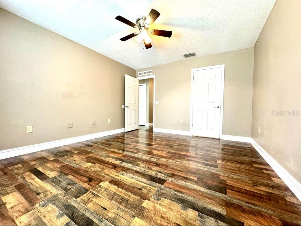 800 CLEAR BROOK CT, FRUITLAND PARK, FL, 34731