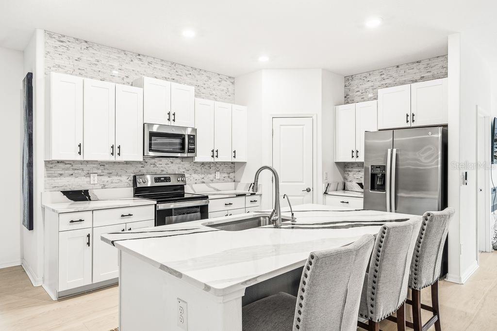 9617 BRANCHING SHIP TRCE, WESLEY CHAPEL, FL, 33545