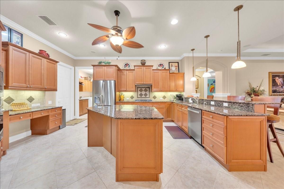 5702 TERNPARK DR, LITHIA, FL, 33547