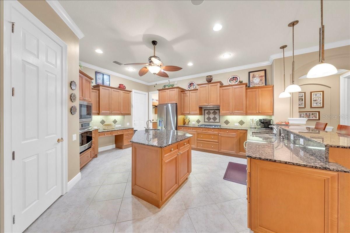 5702 TERNPARK DR, LITHIA, FL, 33547
