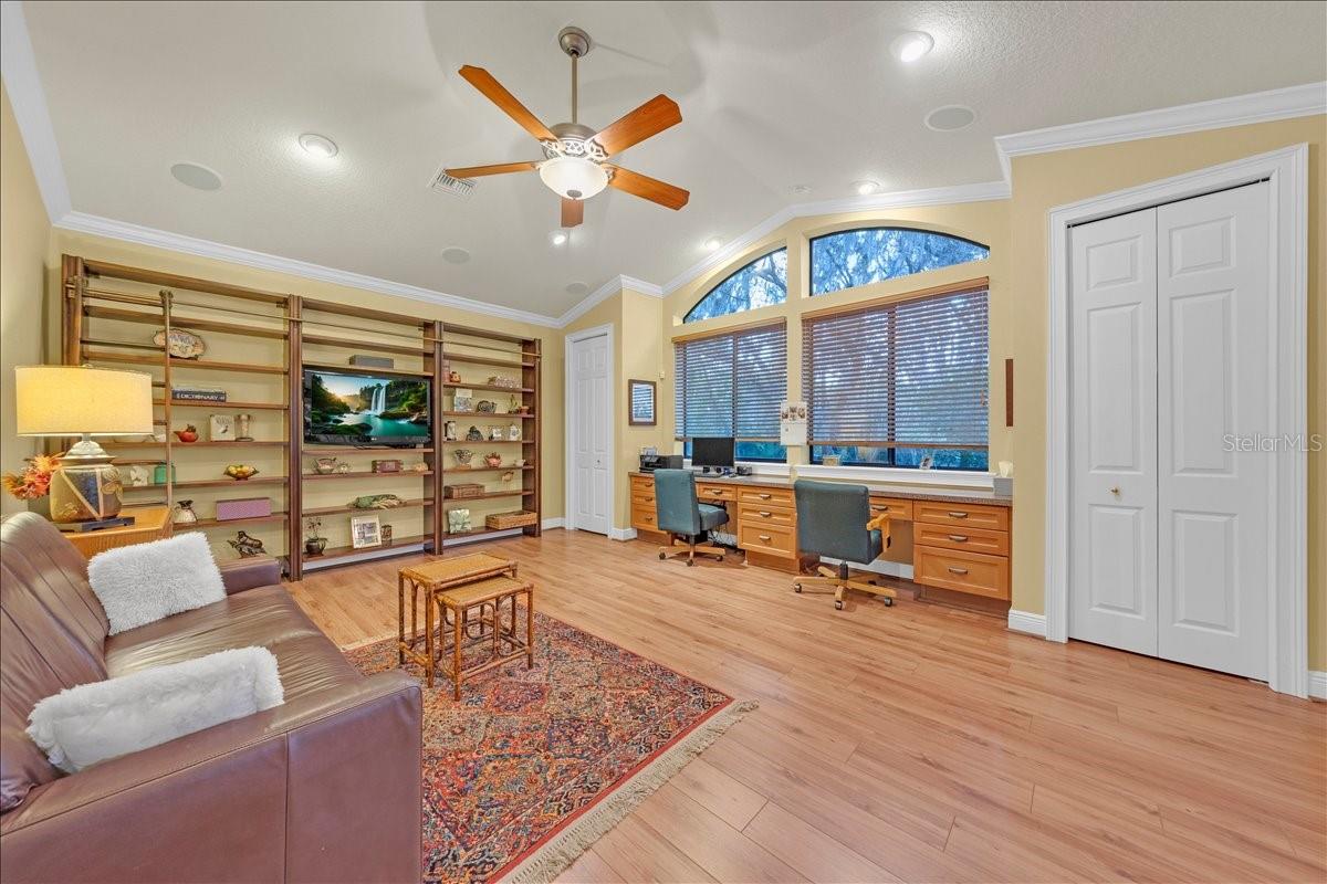 5702 TERNPARK DR, LITHIA, FL, 33547