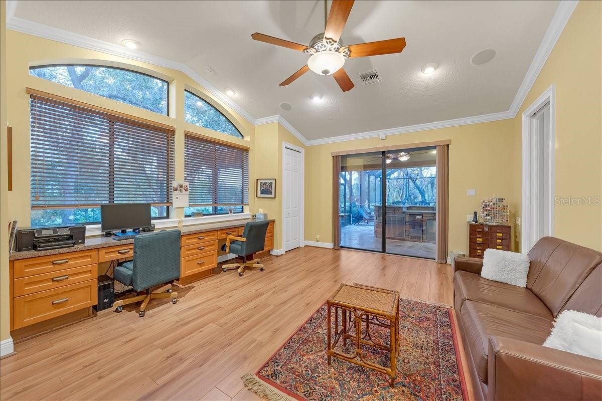 5702 TERNPARK DR, LITHIA, FL, 33547