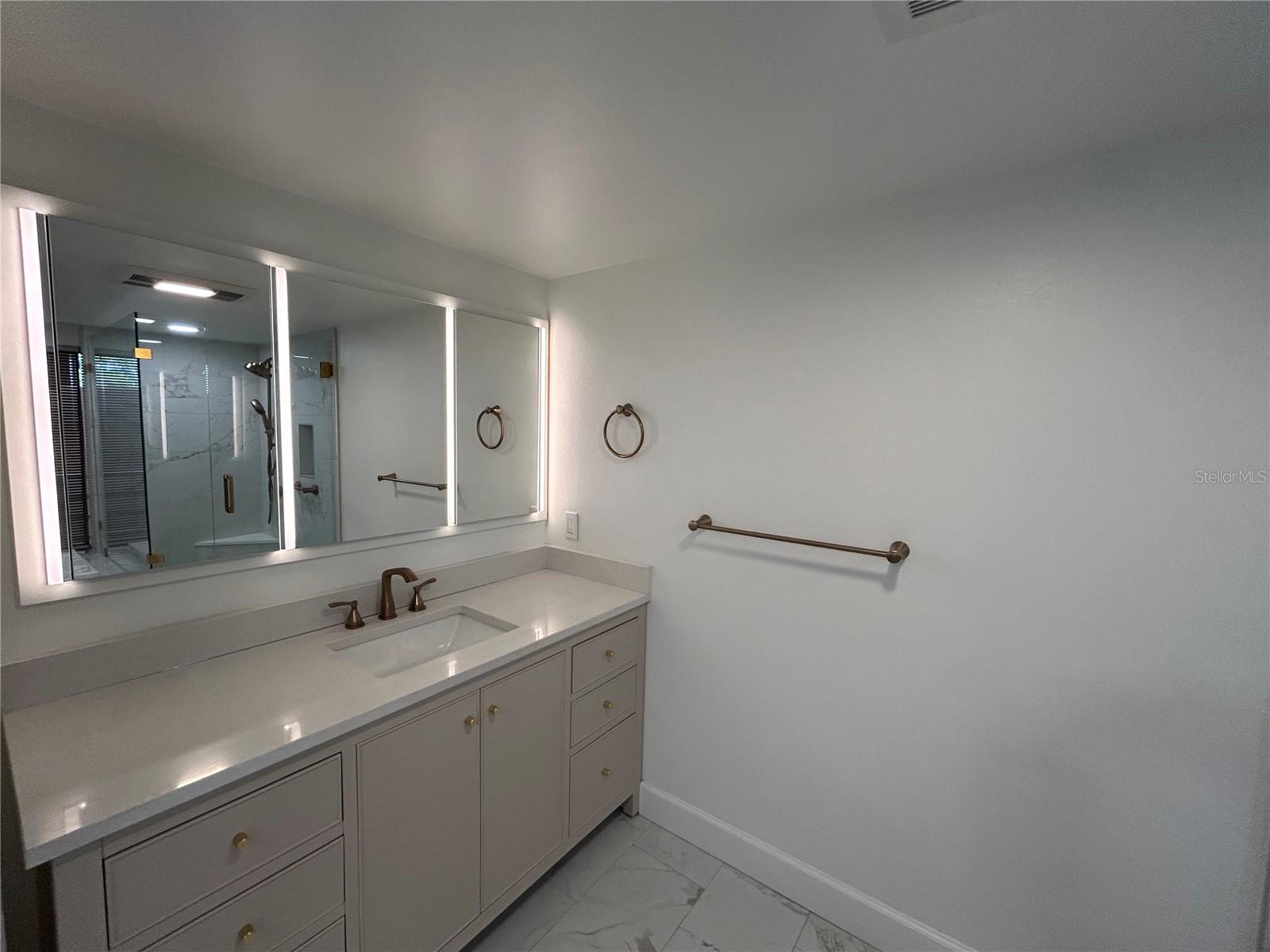 6260 KIPPS COLONY CT #203, GULFPORT, FL, 33707