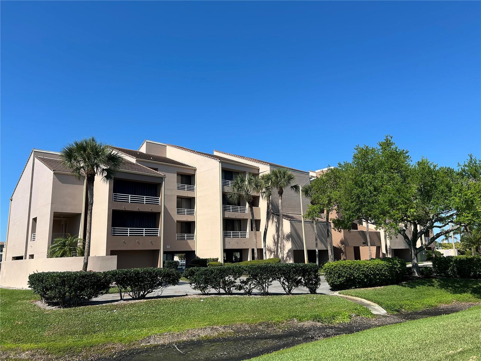 6260 KIPPS COLONY CT #203, GULFPORT, FL, 33707