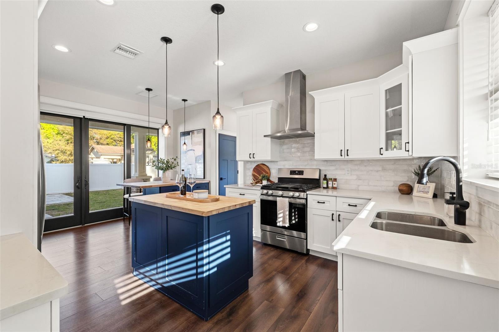 2820 N CENTRAL CT, TAMPA, FL, 33602