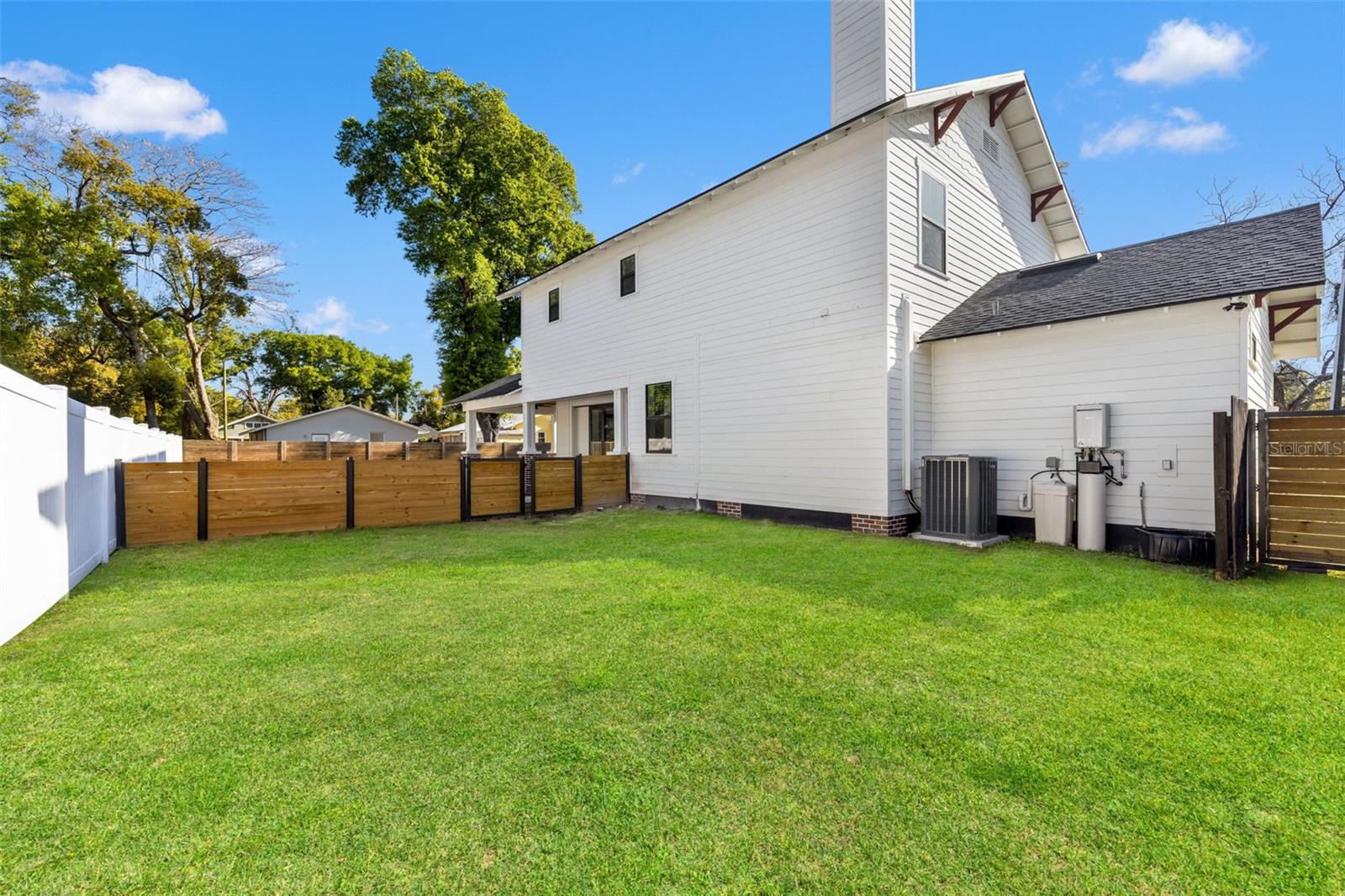 2820 N CENTRAL CT, TAMPA, FL, 33602