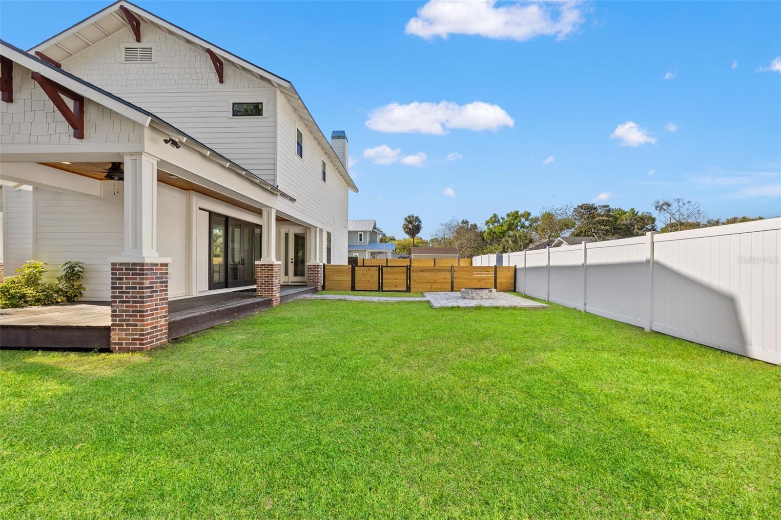 2820 N CENTRAL CT, TAMPA, FL, 33602