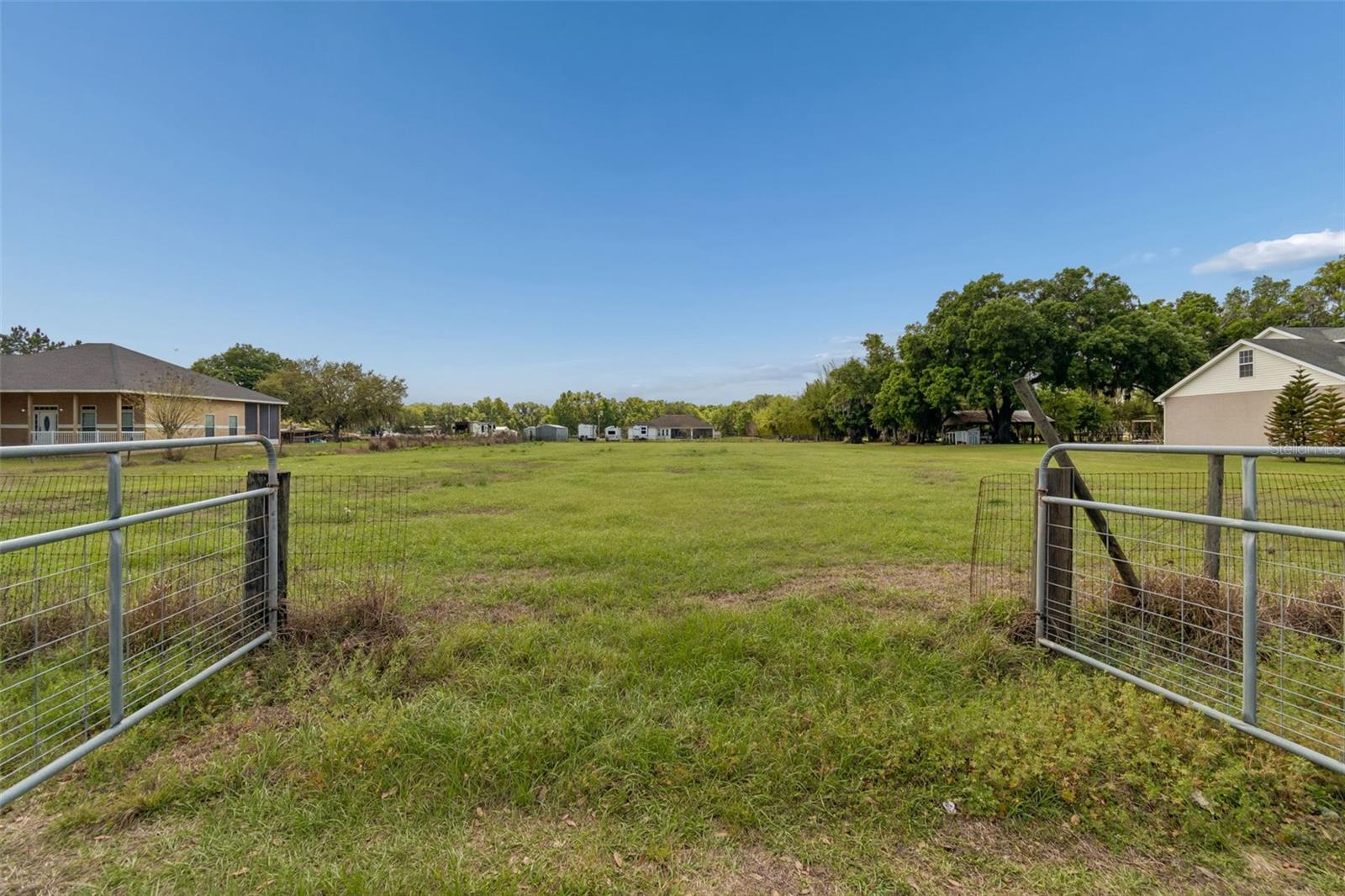 2805 MEDULLA RD, PLANT CITY, FL, 33566