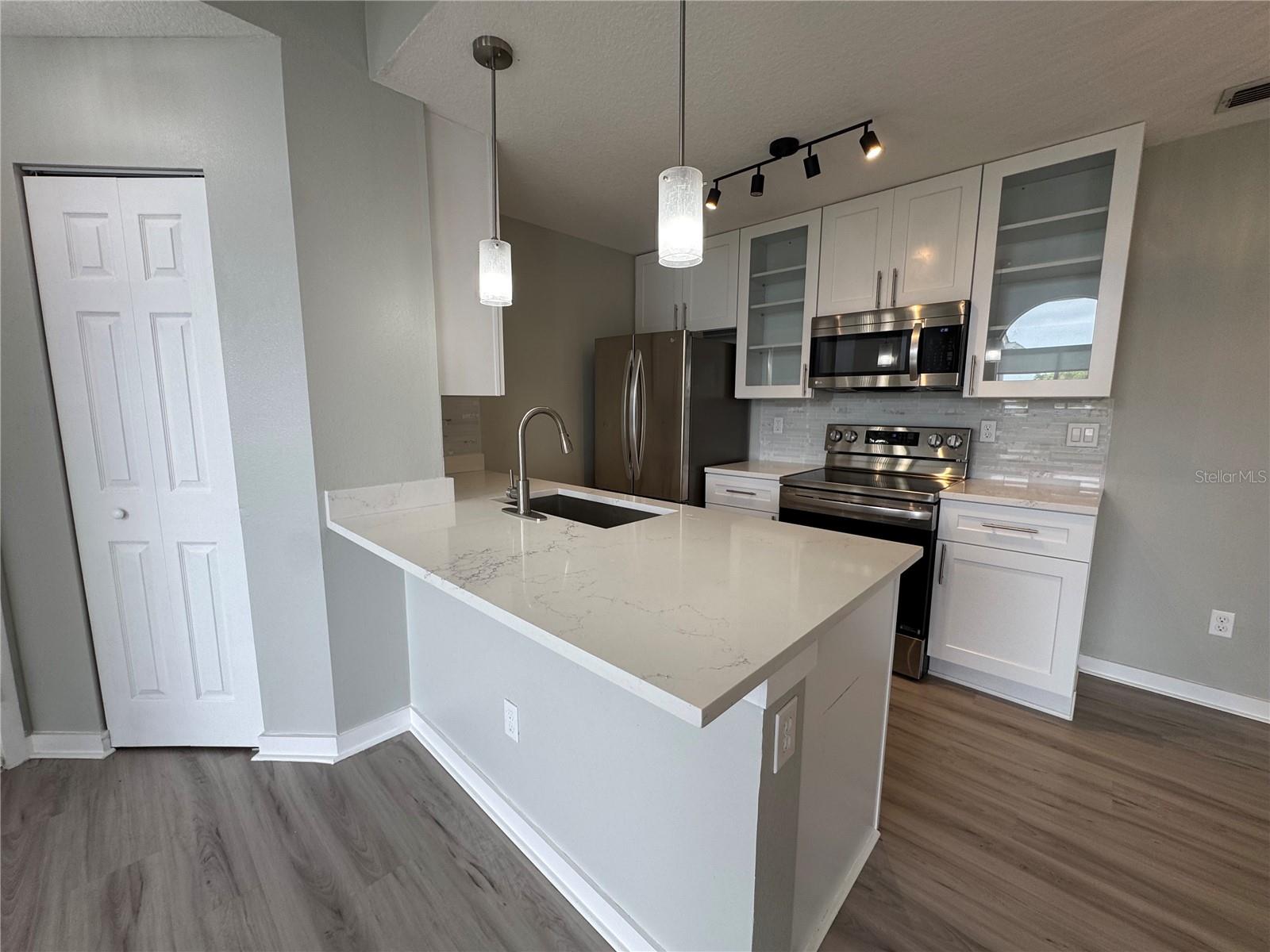 2569 GRASSY POINT DR #307, LAKE MARY, FL, 32746