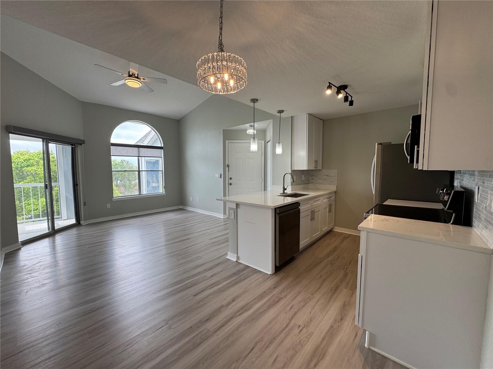 2569 GRASSY POINT DR #307, LAKE MARY, FL, 32746
