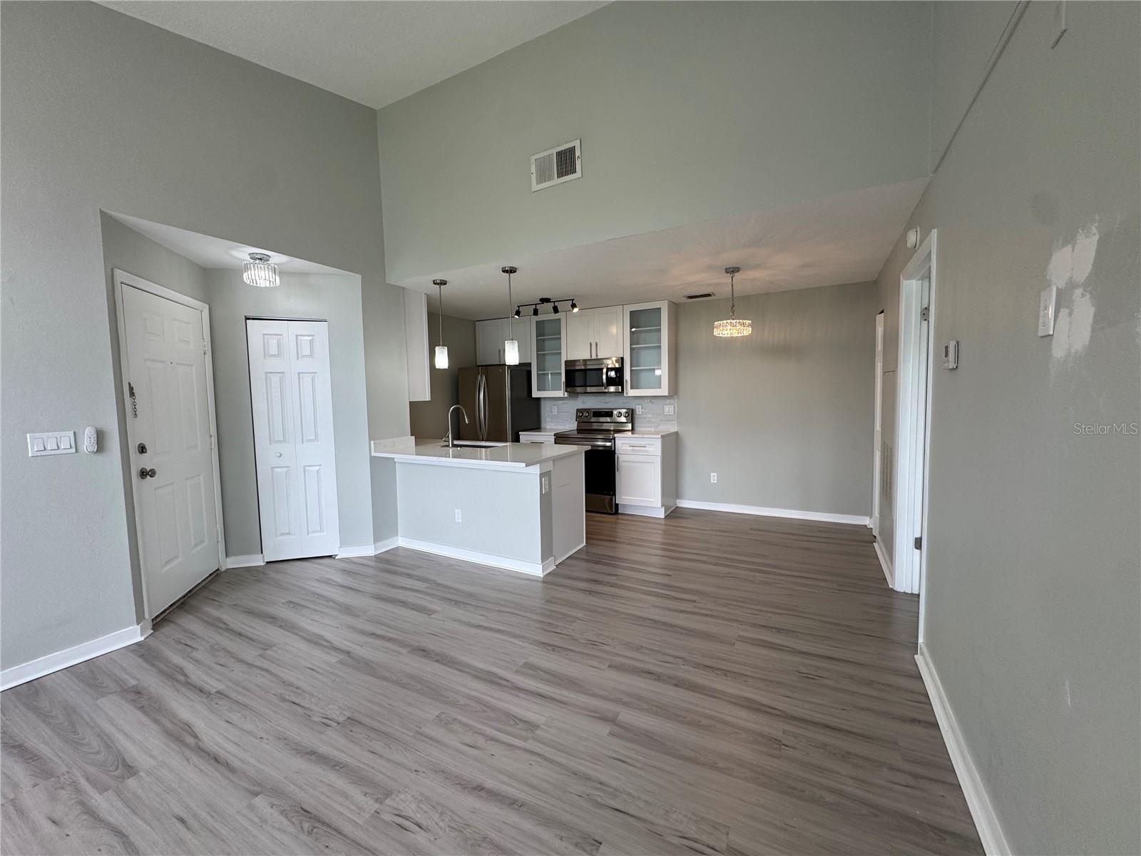 2569 GRASSY POINT DR #307, LAKE MARY, FL, 32746