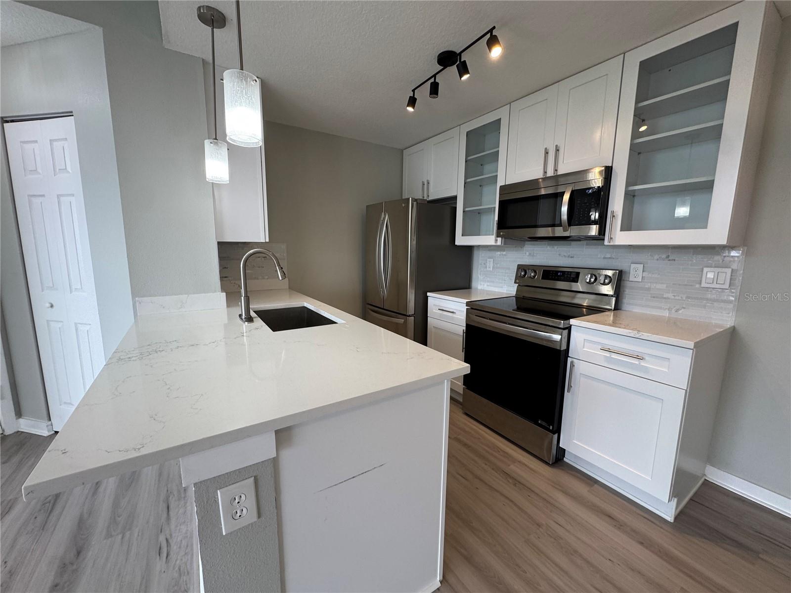 2569 GRASSY POINT DR #307, LAKE MARY, FL, 32746