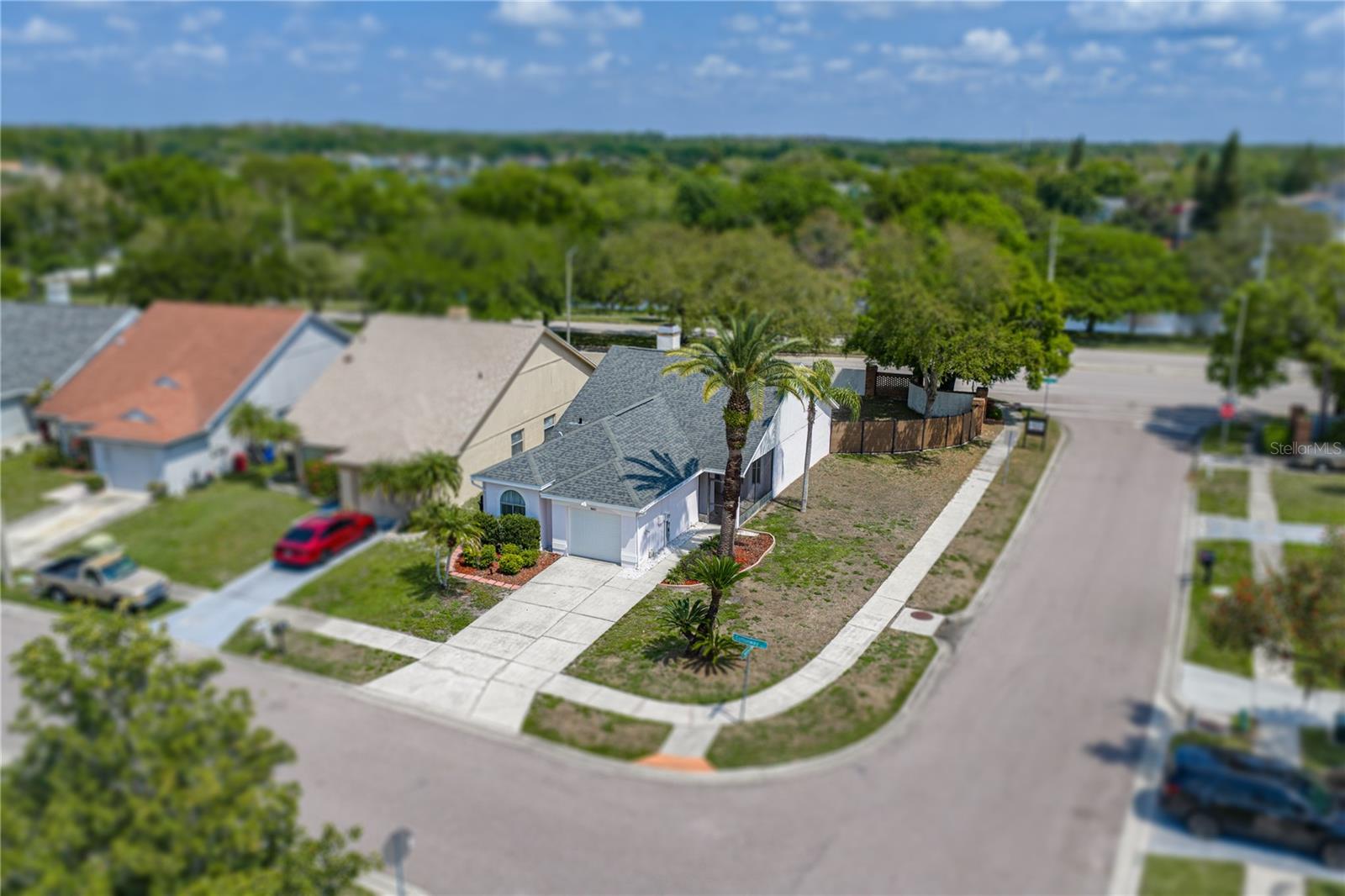 8601 COTTONWAY LN, TAMPA, FL, 33635