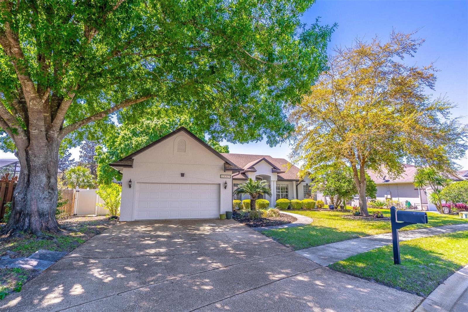 987 KERWOOD CIR, OVIEDO, FL, 32765