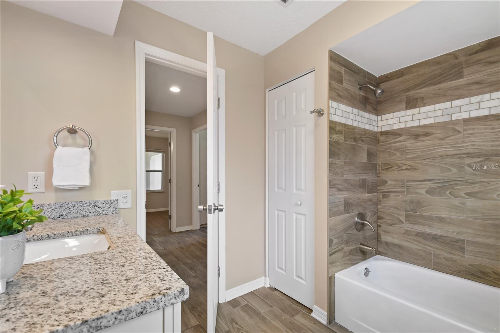 7037 EDGEWORTH DR, ORLANDO, FL, 32819