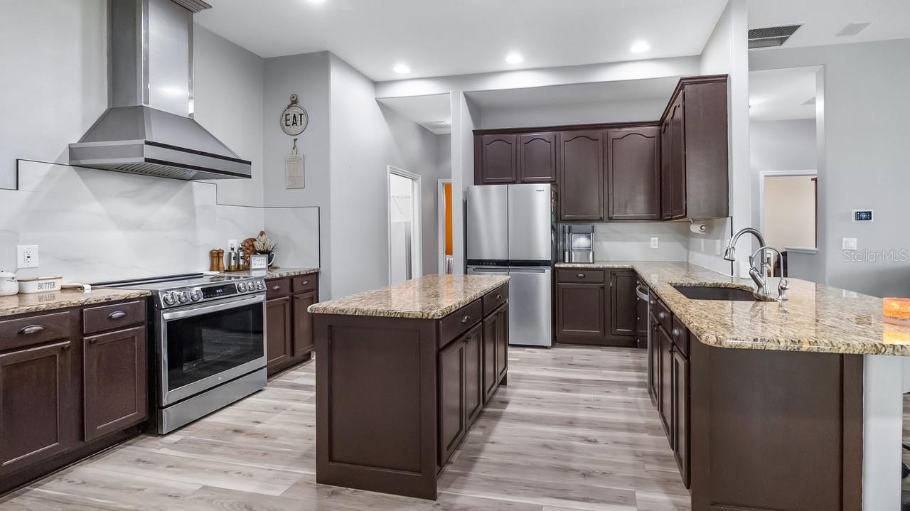 7351 SPRING MOUNTAIN LN, YALAHA, FL, 34797