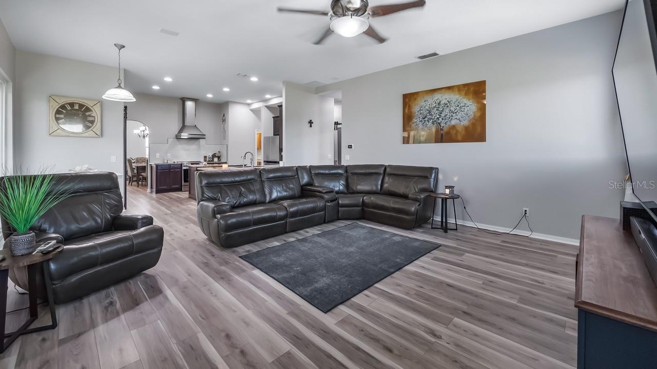 7351 SPRING MOUNTAIN LN, YALAHA, FL, 34797