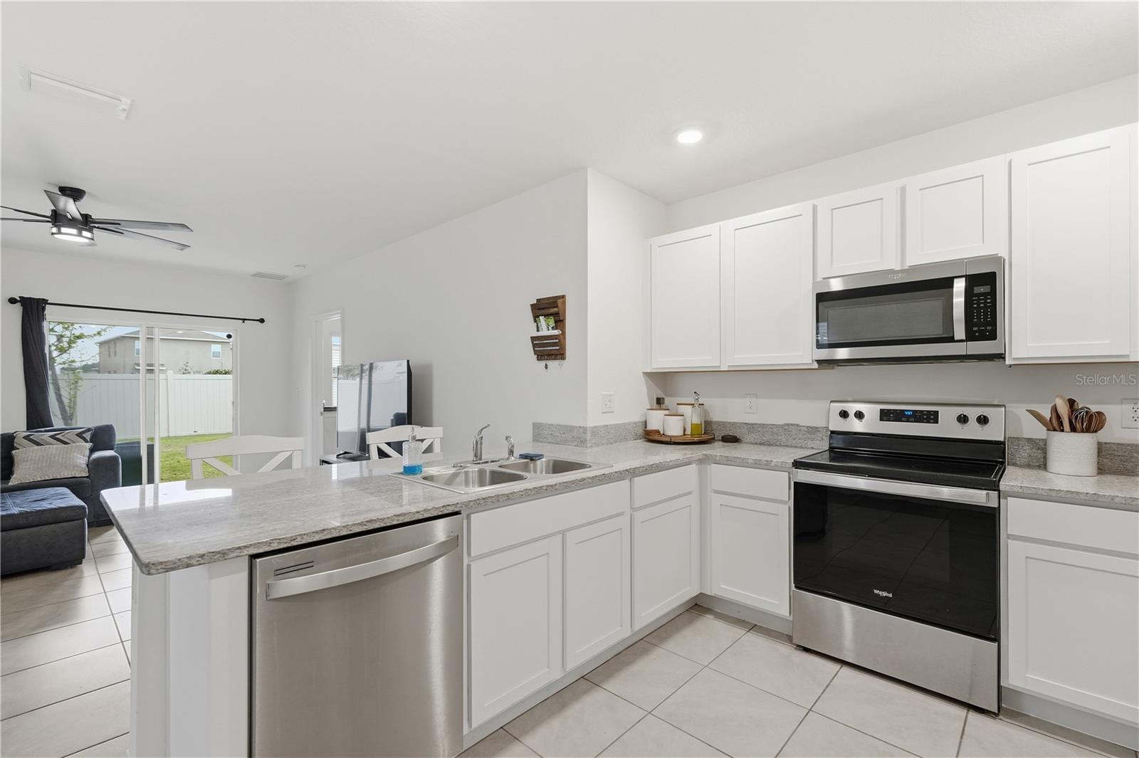33922 JASPER STONE DR, WESLEY CHAPEL, FL, 33543