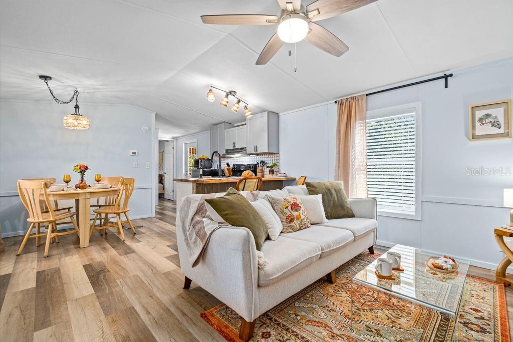 341 SW YALE TER, FORT WHITE, FL, 32038