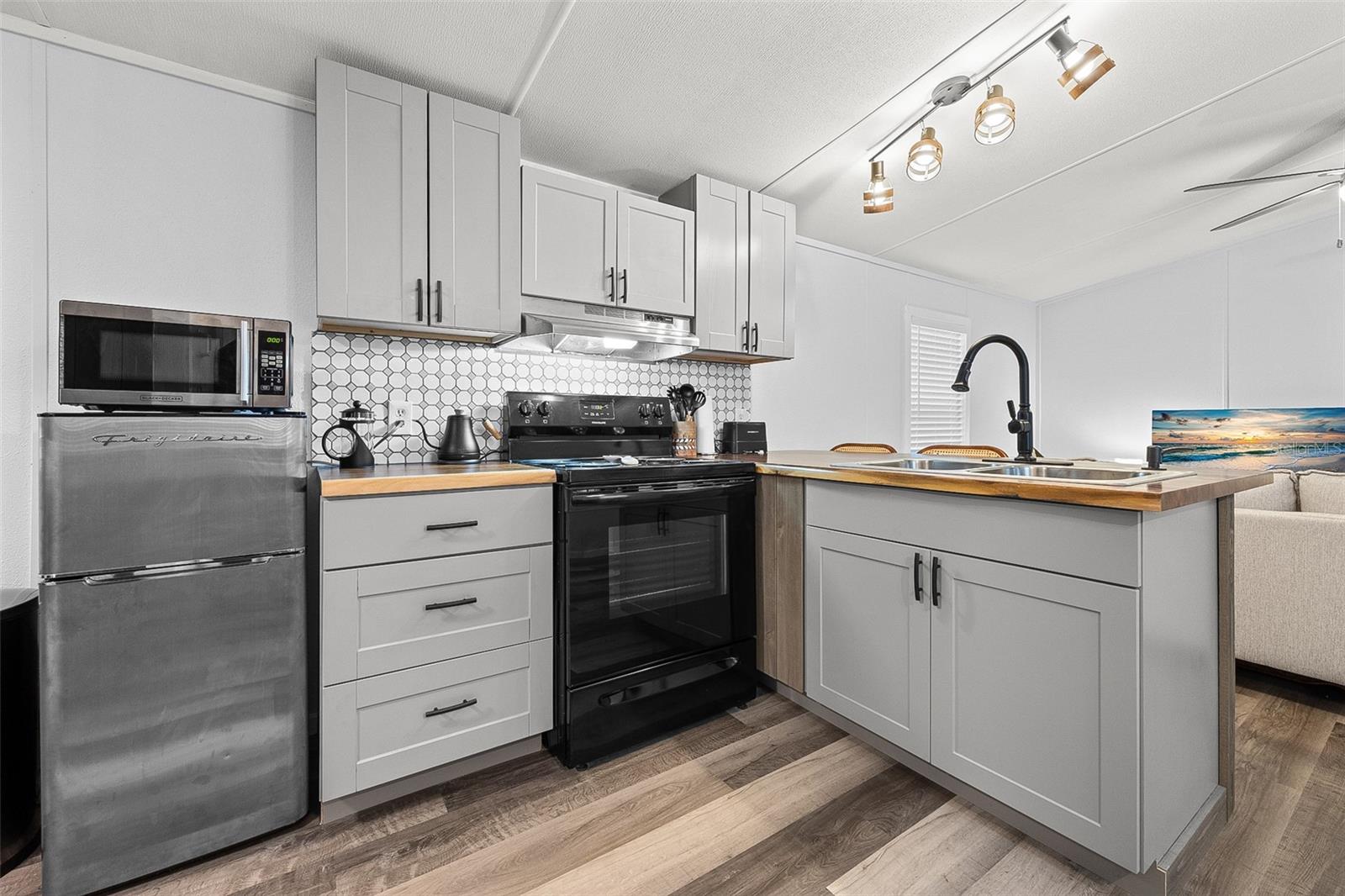341 SW YALE TER, FORT WHITE, FL, 32038