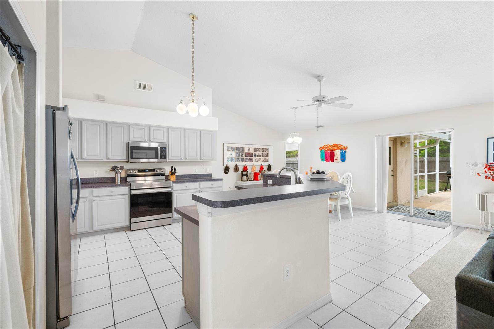 1839 QUEEN PALM DR, APOPKA, FL, 32712