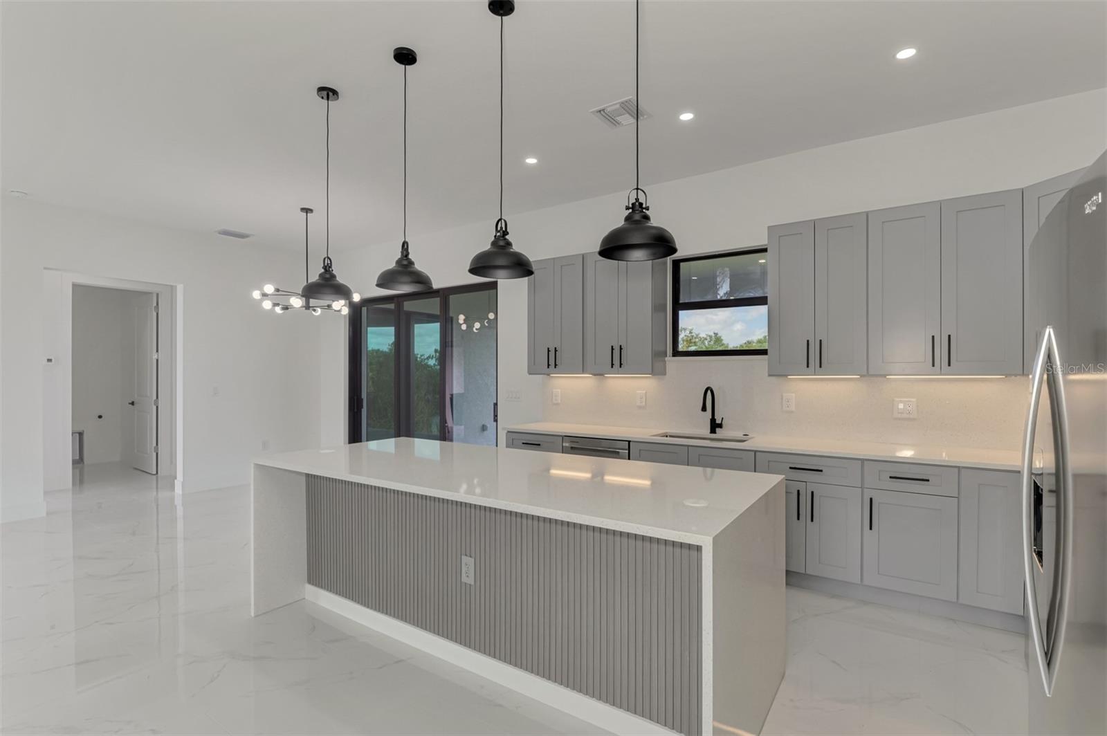 9468 ATTICA CIR, PORT CHARLOTTE, FL, 33981