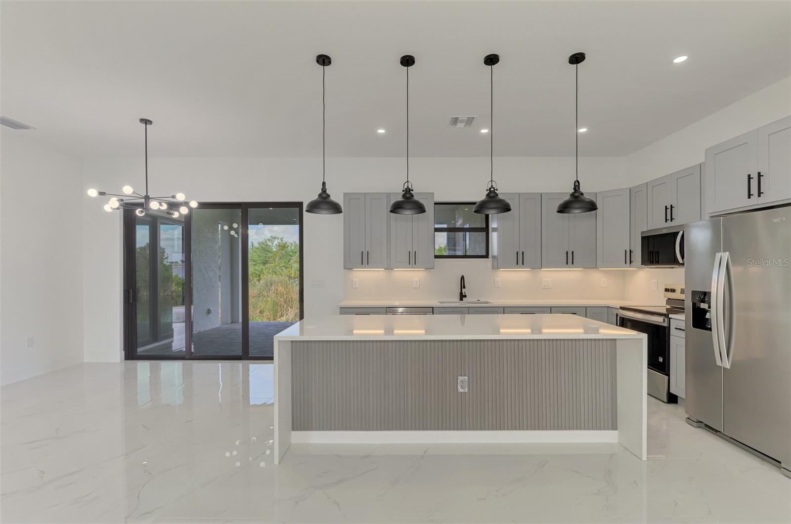 9468 ATTICA CIR, PORT CHARLOTTE, FL, 33981