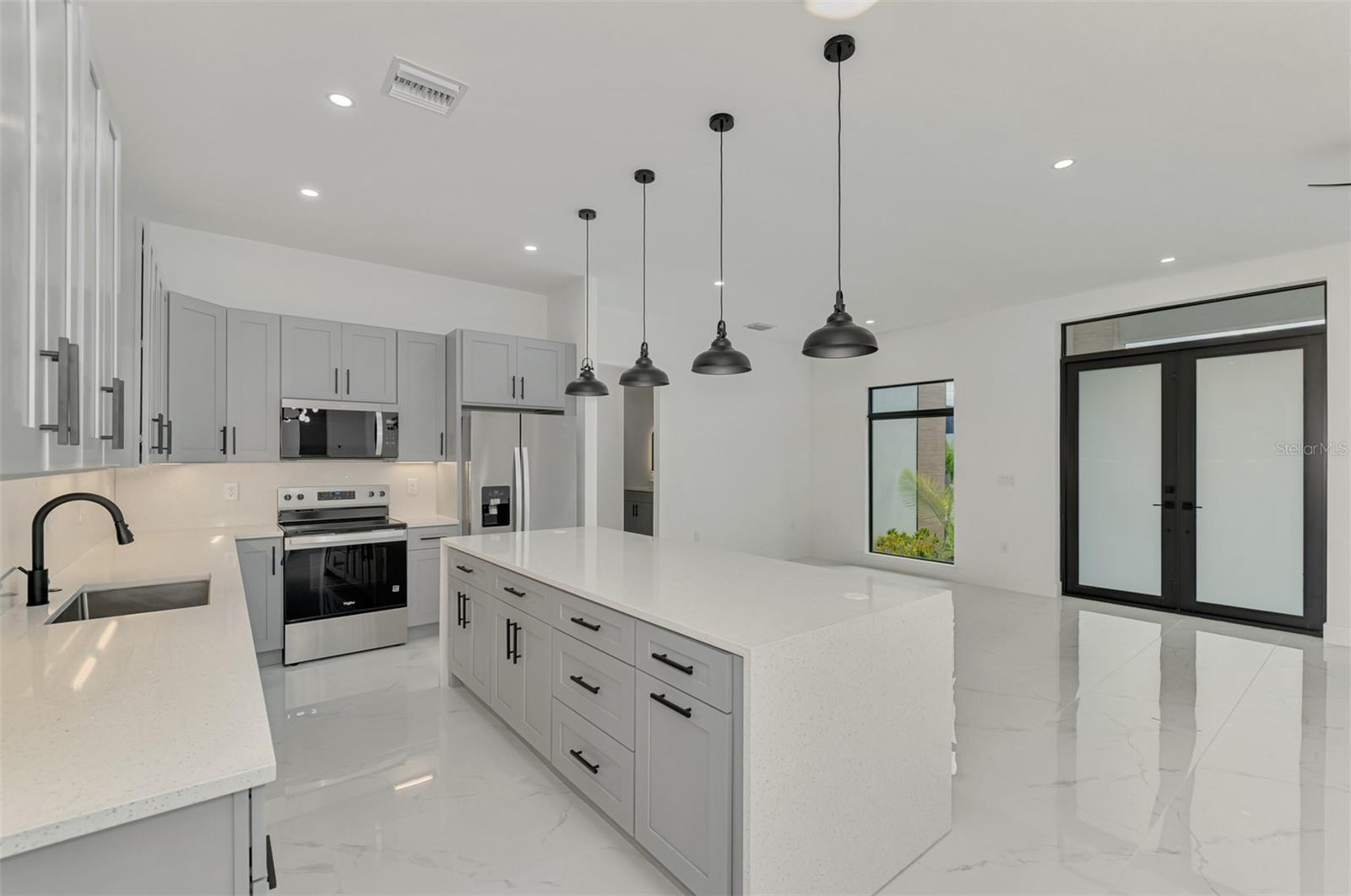 9468 ATTICA CIR, PORT CHARLOTTE, FL, 33981