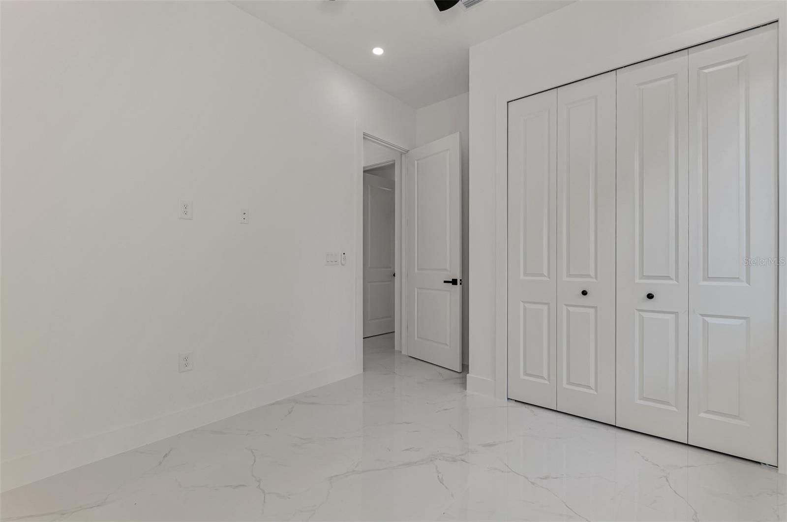 9468 ATTICA CIR, PORT CHARLOTTE, FL, 33981