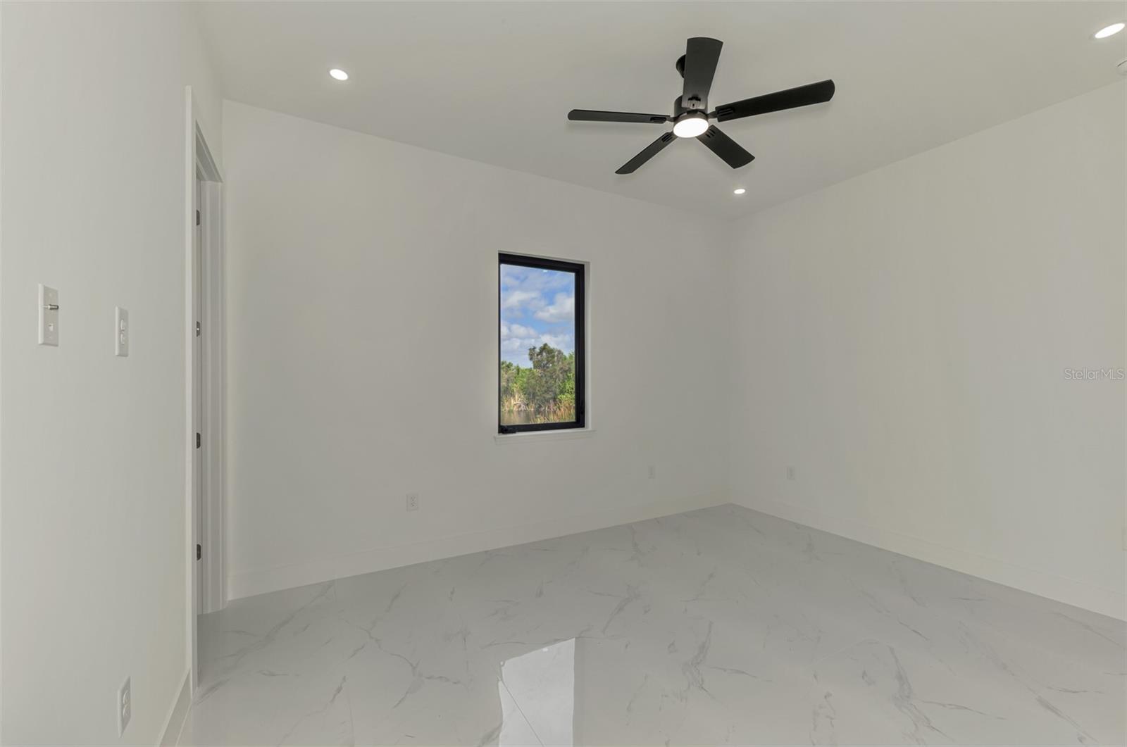 9468 ATTICA CIR, PORT CHARLOTTE, FL, 33981