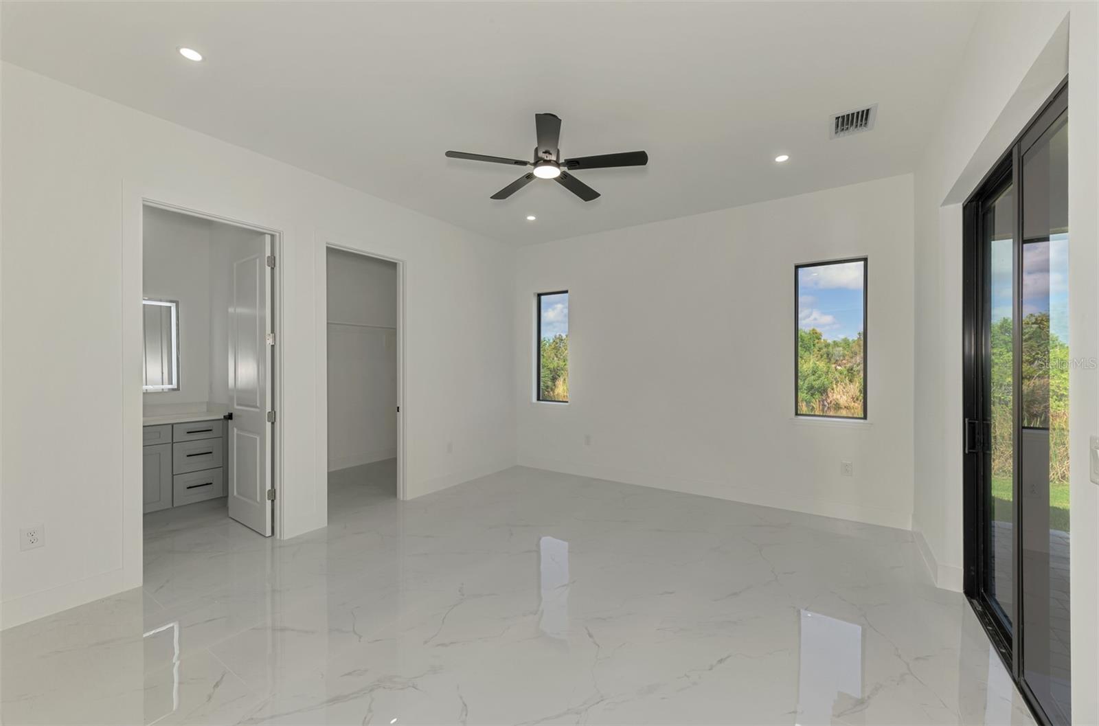 9468 ATTICA CIR, PORT CHARLOTTE, FL, 33981